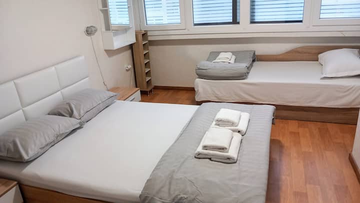 საძინებელი 1