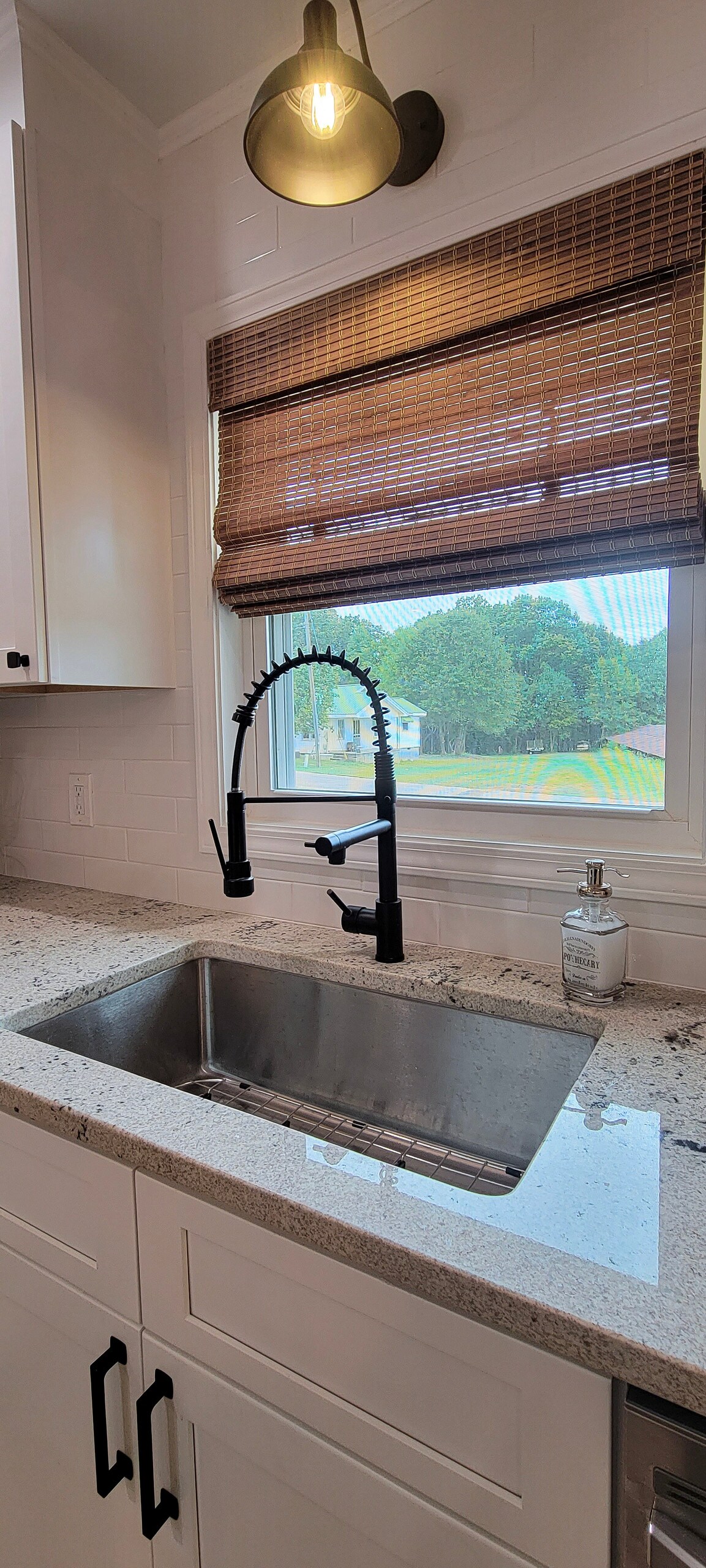 Relax at Ridgeview Farm, Private Home on 3 acres