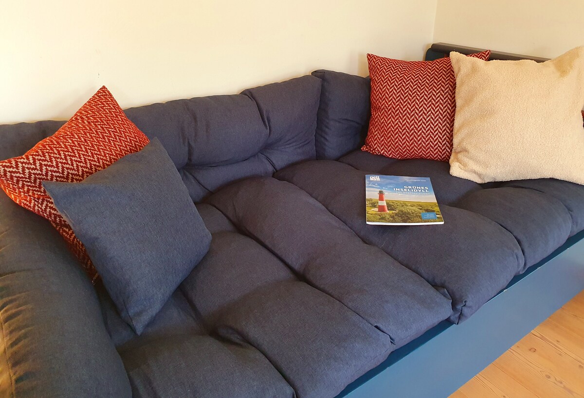 Top performing Airbnb: Apartment Emma – Sunshine in the Farmhouse Garden in Pellworm