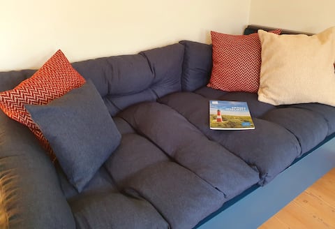 Top performing Airbnb: Apartment Emma – Sunshine in the Farmhouse Garden in Pellworm