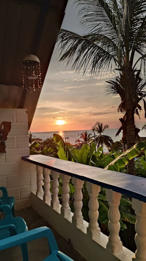 Mi Deleite cabin with ocean views