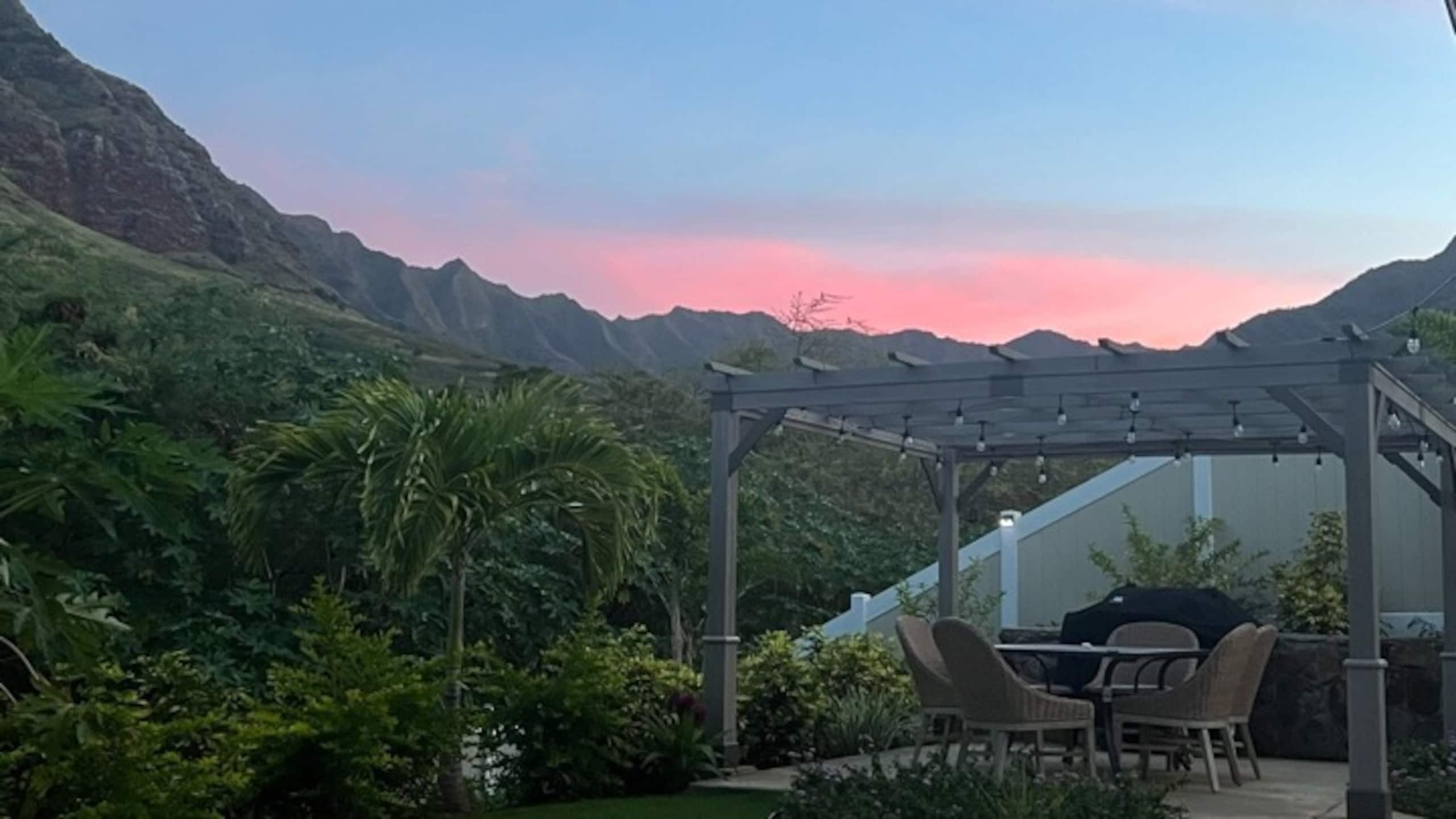 Home in Waianae · ★4.91 · 4 bedrooms · 7 beds · 3.5 private baths - Image 49