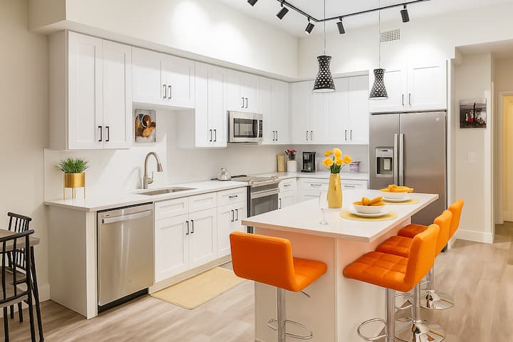 Cozystay 2br/3b/ 2 Sofas/gym/near Downtown - West Palm Beach, FL