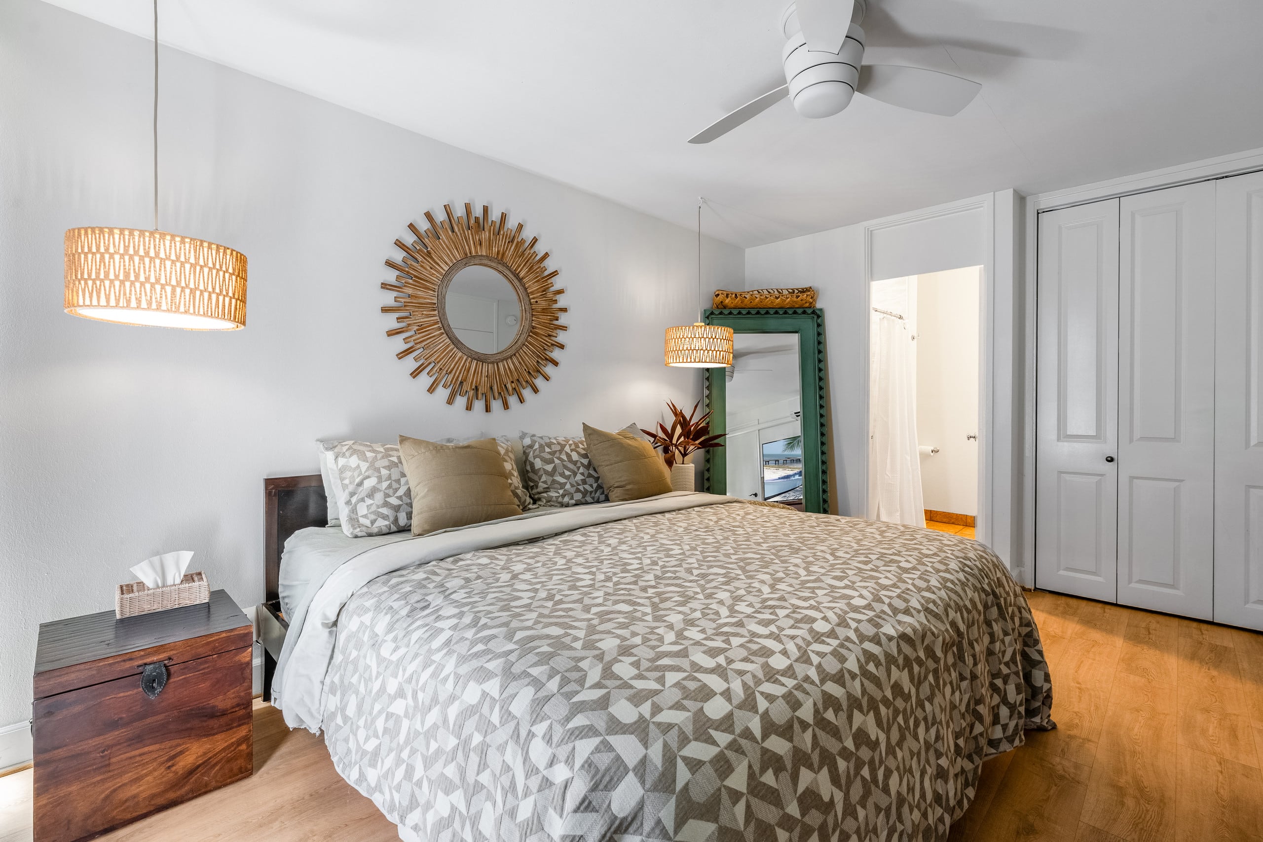 37 West 1 Bedroom + Murphy Bed TA-104-613-6320-01 - Image 10