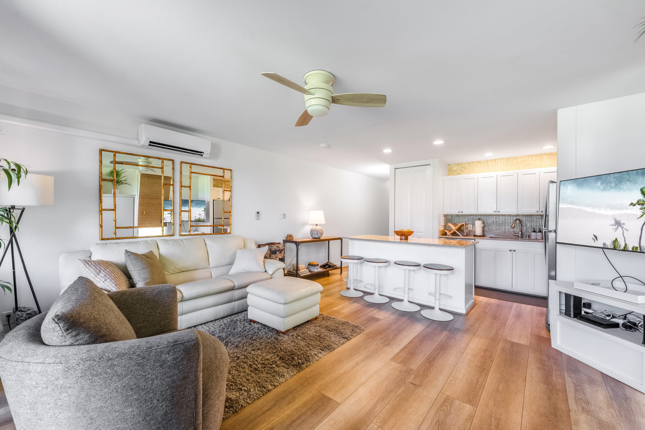 37 West 1 Bedroom + Murphy Bed TA-104-613-6320-01 - Image 2