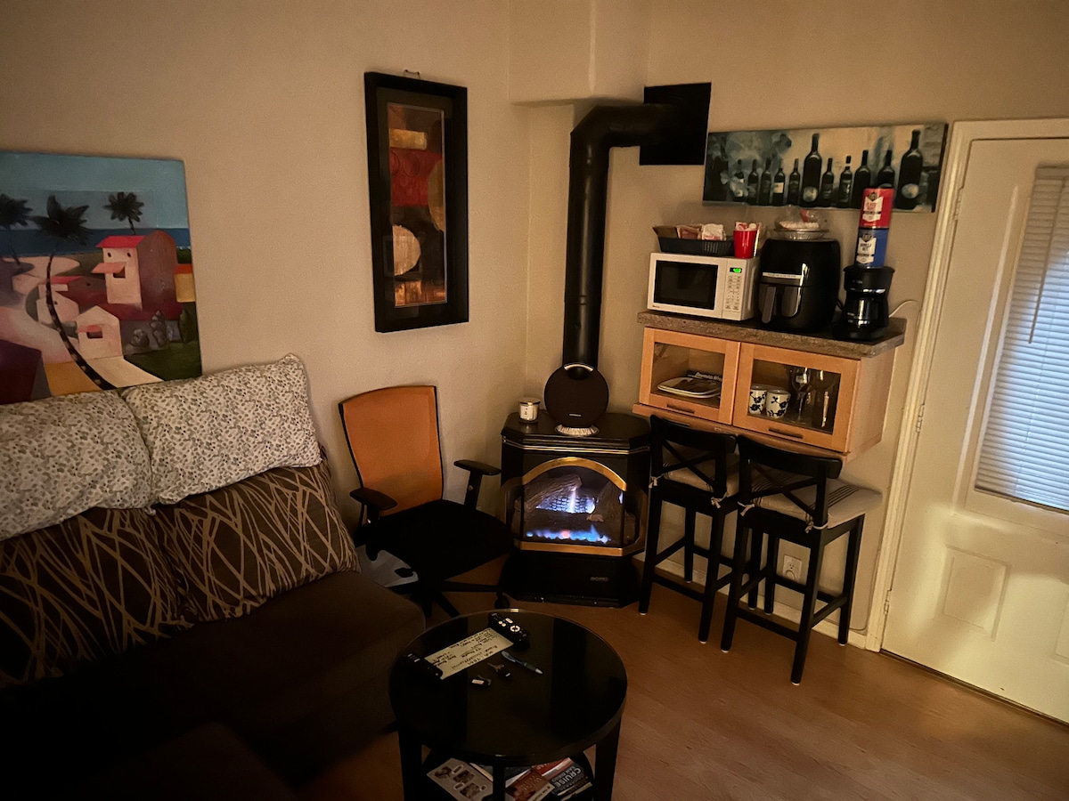 Top Airbnb: Little Italy Historical in San Diego