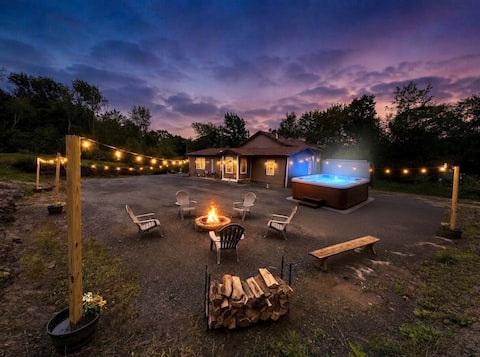 Katskill Mountain Lodge w/ Hot Tub & Game Room