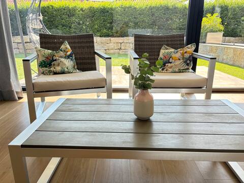 Erfolgreiche Airbnb-Immobilie: Modern GG studio near the lake in Bodenseekreis