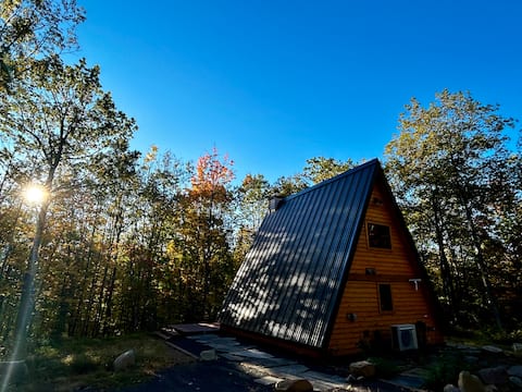 Seeley Oaks A-Frame | Couples Winter Getaway