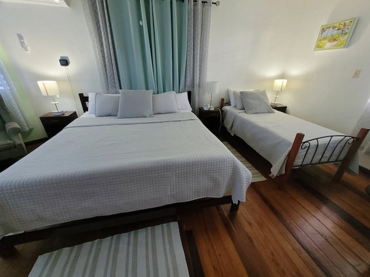 Central Belize City Apt In Upscale Area W/ Balcony - Belize