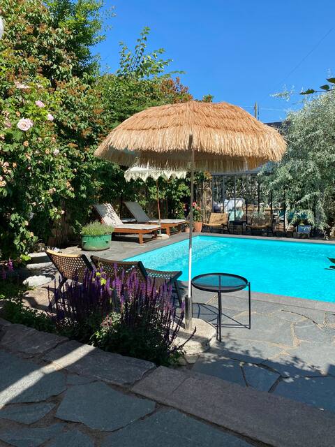 Charming 1920s villa with pool in central Varberg