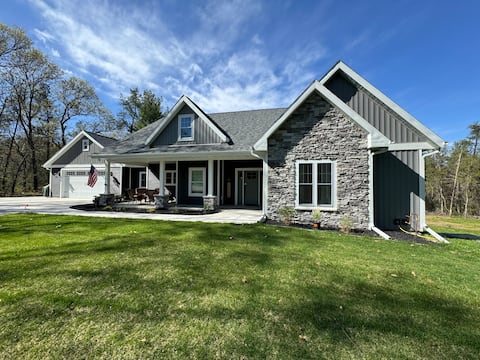 Pine Acres - Luxury Vacation- Wisconsin Dells