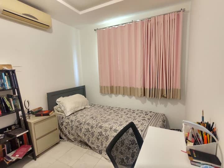 საძინებელი 1