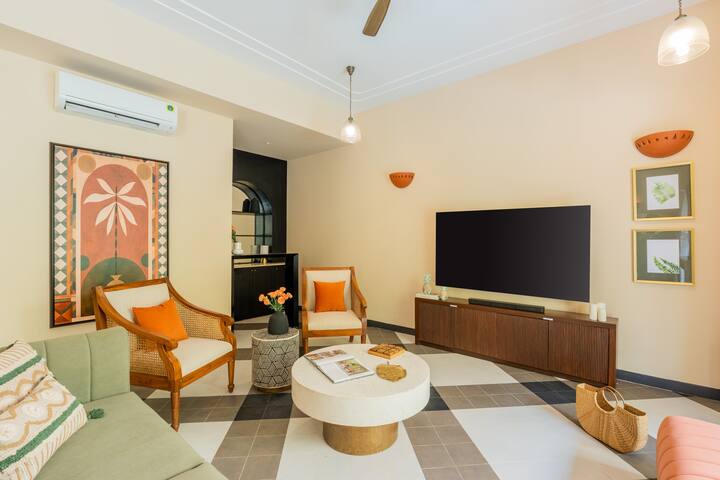 Living room image 6