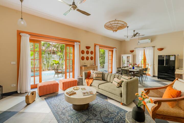 Living room image 4
