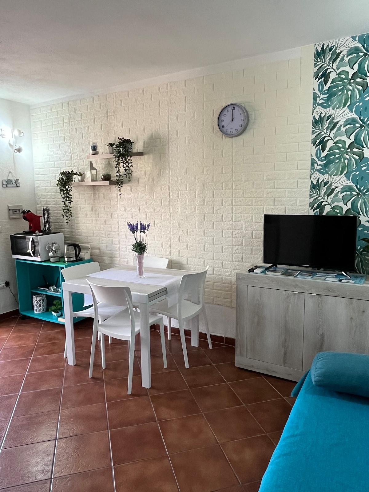 Top performing Airbnb: Villetta San Teodoro (Suaredda cross street) Q1517 in San Teodoro