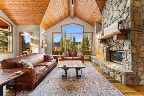 Keystone Golf Course, Mins to Skiing, Luxury