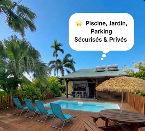 Charming Bungalow with Ocean View and Private Pool & Garden