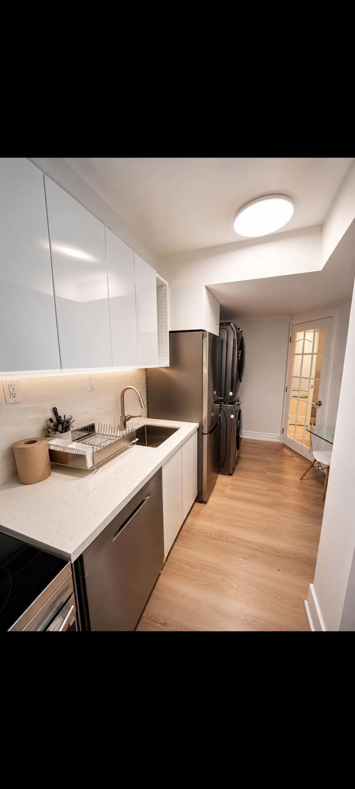 Premium Toronto Suite 1 L Steps To Ttc + Parking - Toronto