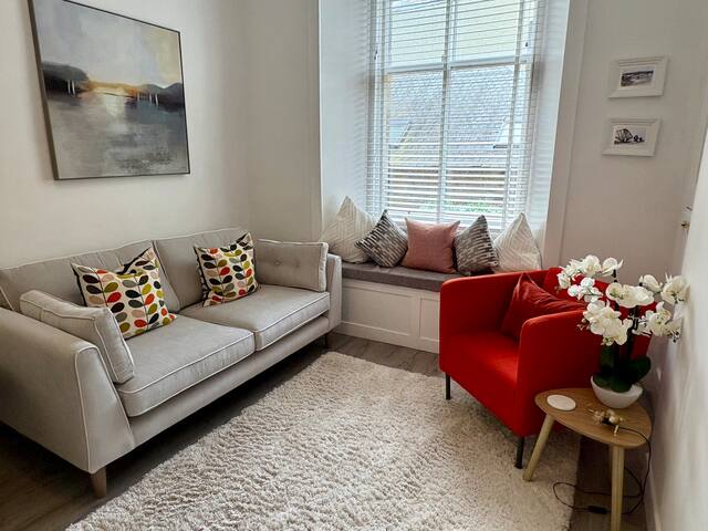 Jeffrey’s House gallery image 2