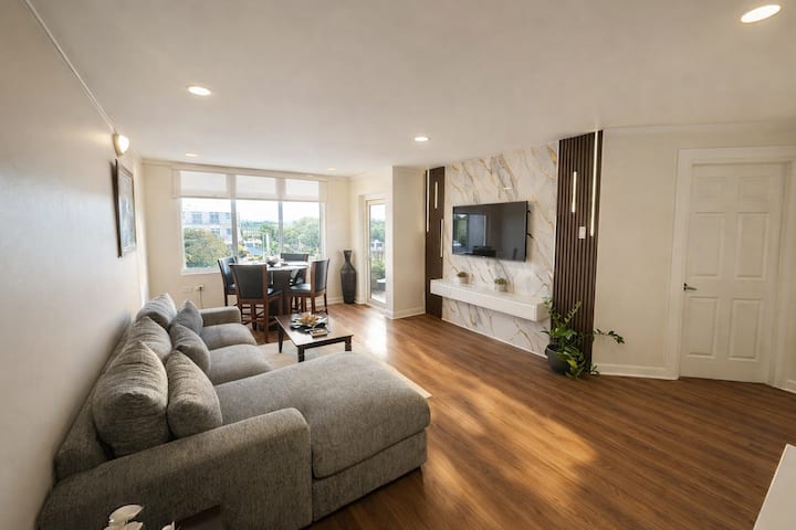 Taylor-raye's 
 ~ Timeless Sophistication - Kingston