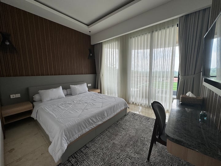 Стая Sare - голямо двойно легло - 1 - ви етаж - балкон с изглед към басейна