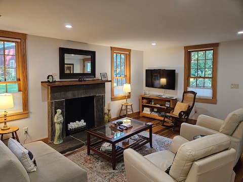 Successful Airbnb property: Solitude in the Cuyahoga Valley in Akron