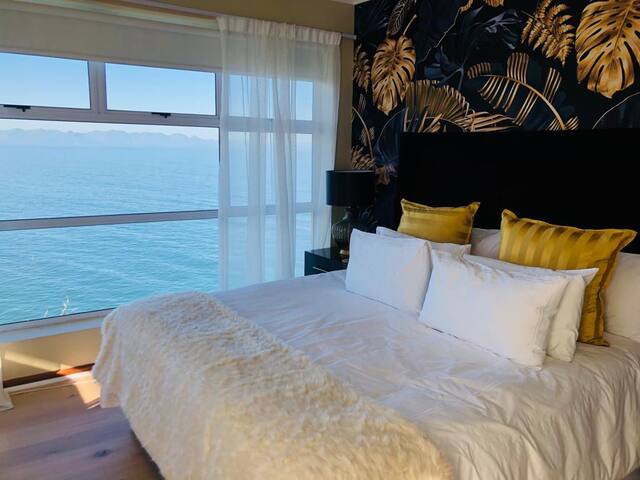 Villa on 39 gallery image 3