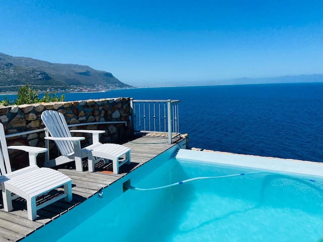 Villa on 39 gallery image 2