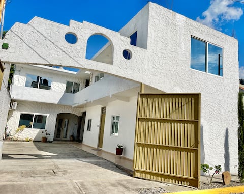Large Apartment 1 For Groups (Invoice)
