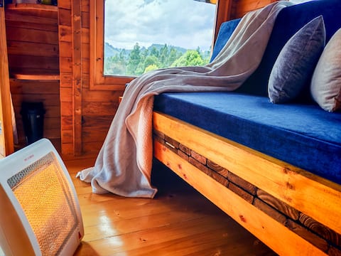 Successful Airbnb property: Rural cabin 8' downtown, 15' hot springs/Fiber Optic in Paipa