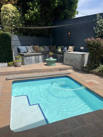 Family Friendly Holiday Home -Claremont Cape Town gallery image 2