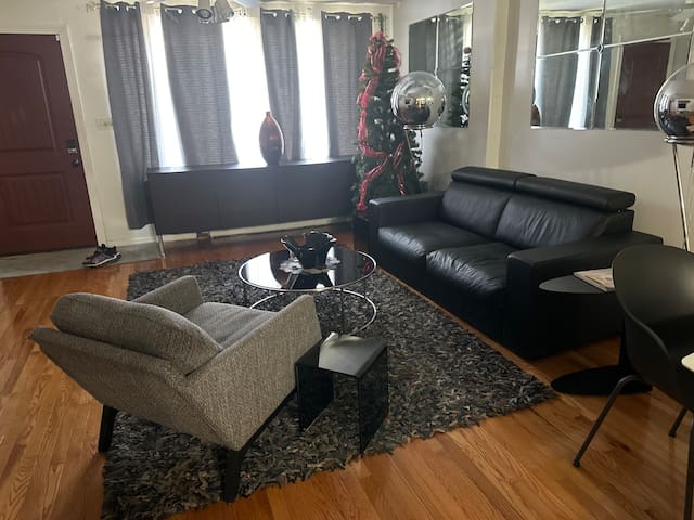 Lovely 2 bedroom home in the heart of Brooklyn