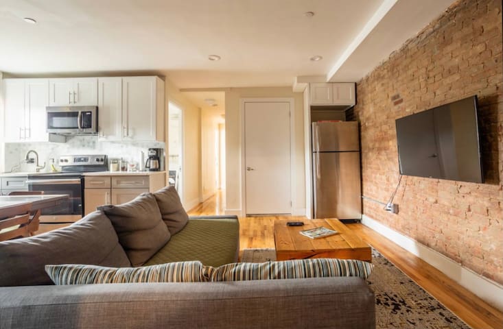 4 Bed in Williamsburg, Minutes from Manhattan