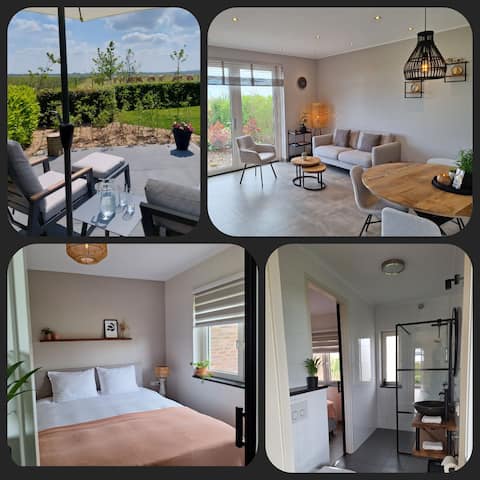 Last minute Feb/March! Close to the sea!