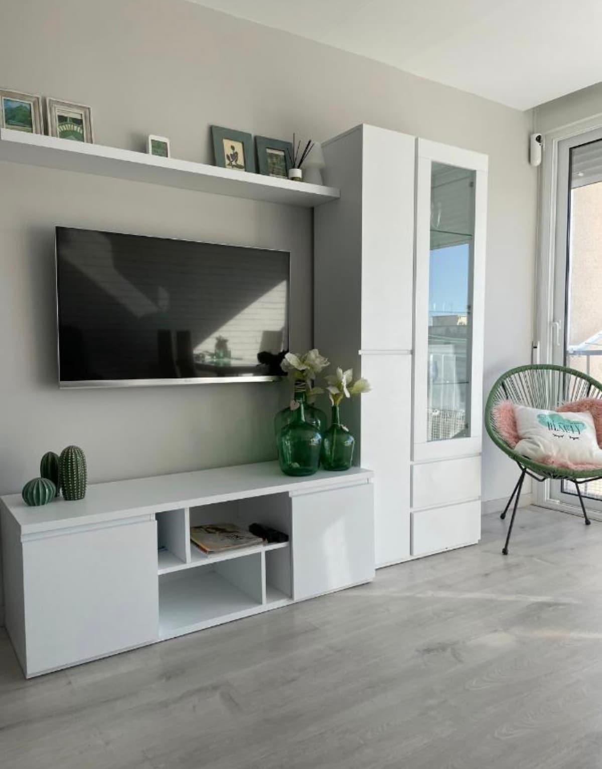 Anuncio de Airbnb popular: Apartment with an ocean view in La Pineda en Vila Seca