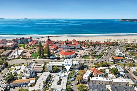 Coronado Crown Villas | Yard & Hot Tub