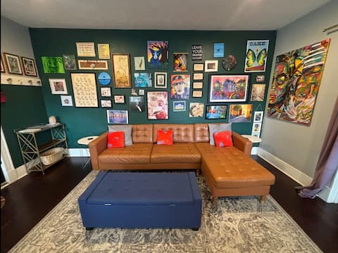 Successful Airbnb property: La Casita HTX, fenced in & pet friendly in Greater Eastwood