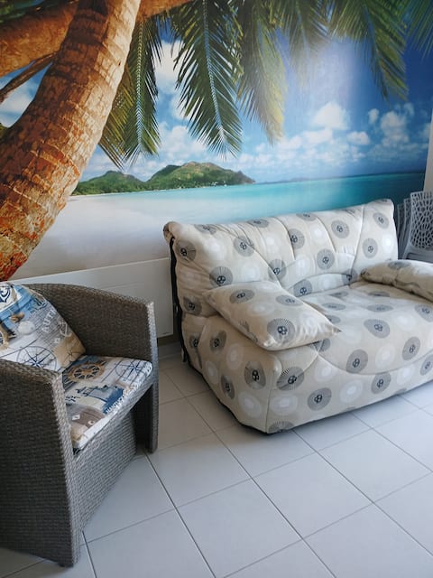 Popular Airbnb listing: Apartment in residence with private parking in Cayeux Sur Mer