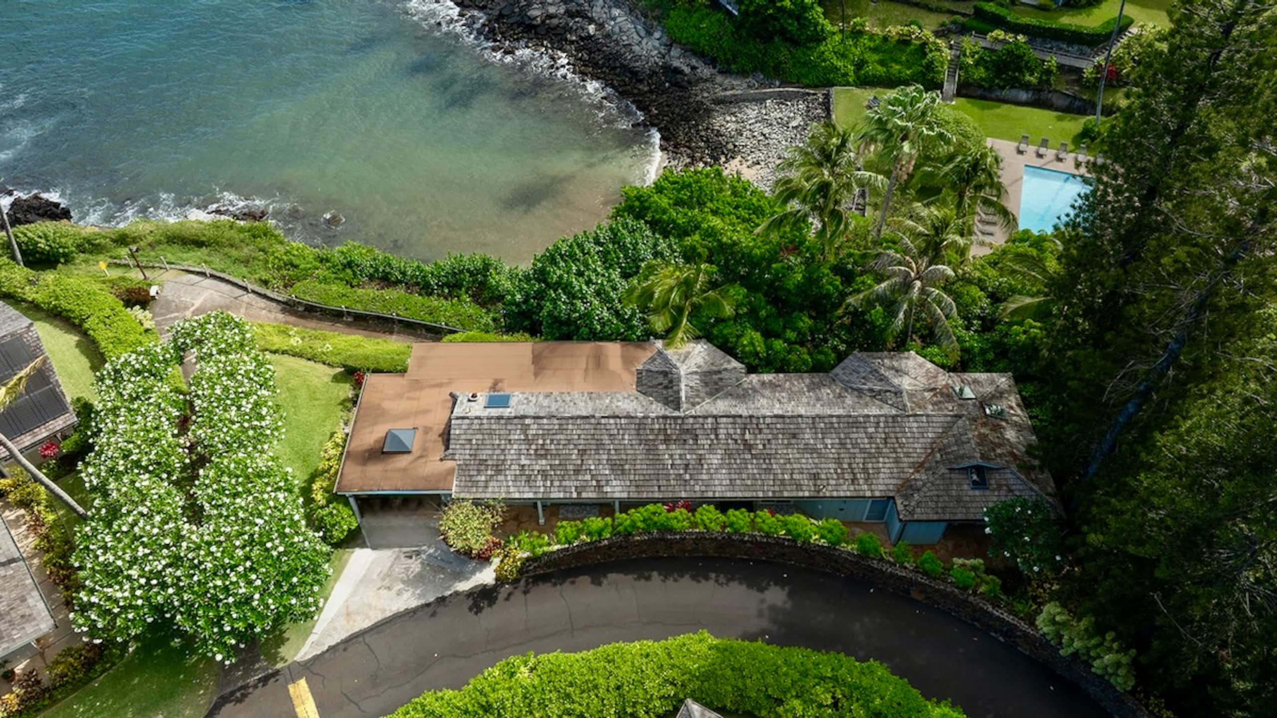 Home in Lahaina · ★4.93 · 2 bedrooms · 3 beds · 2 baths - Image 52