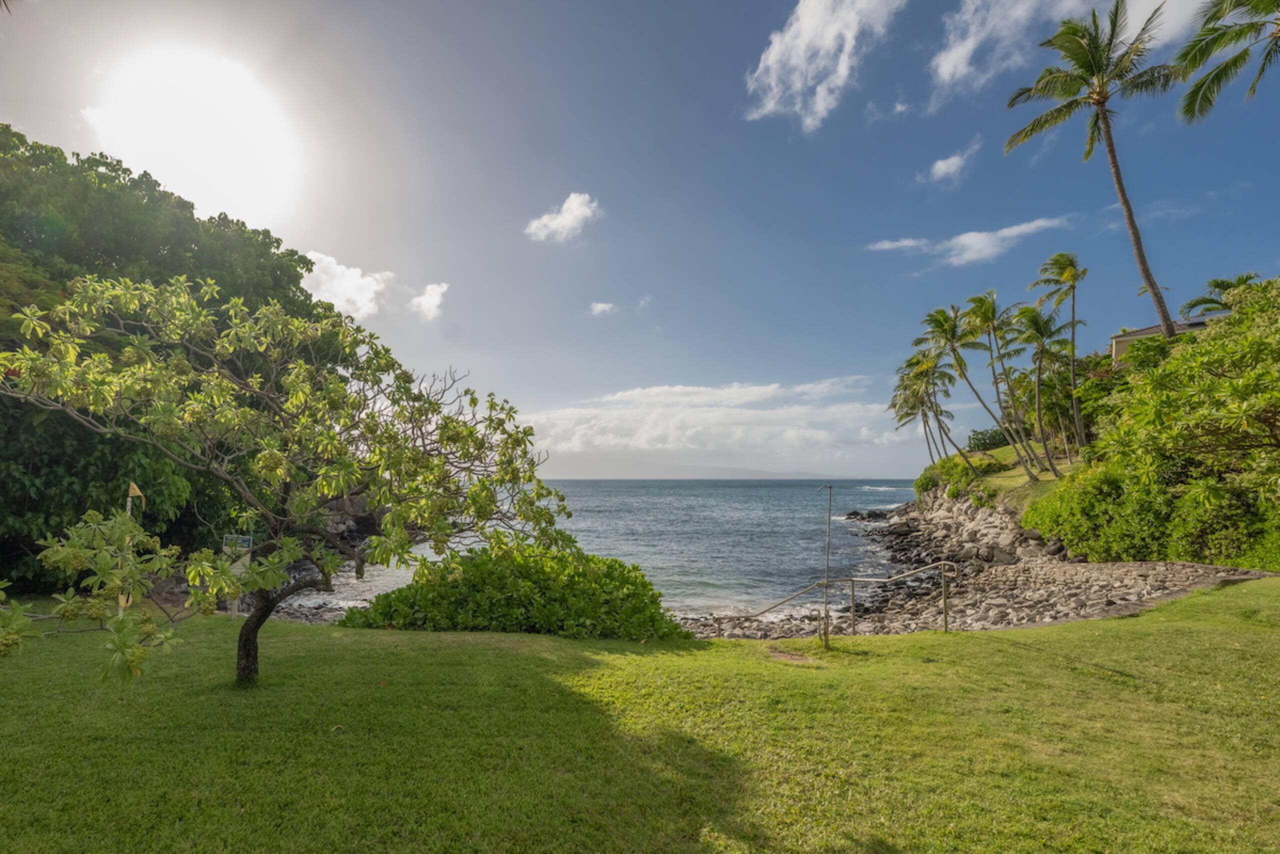 Home in Lahaina · ★4.93 · 2 bedrooms · 3 beds · 2 baths - Image 77