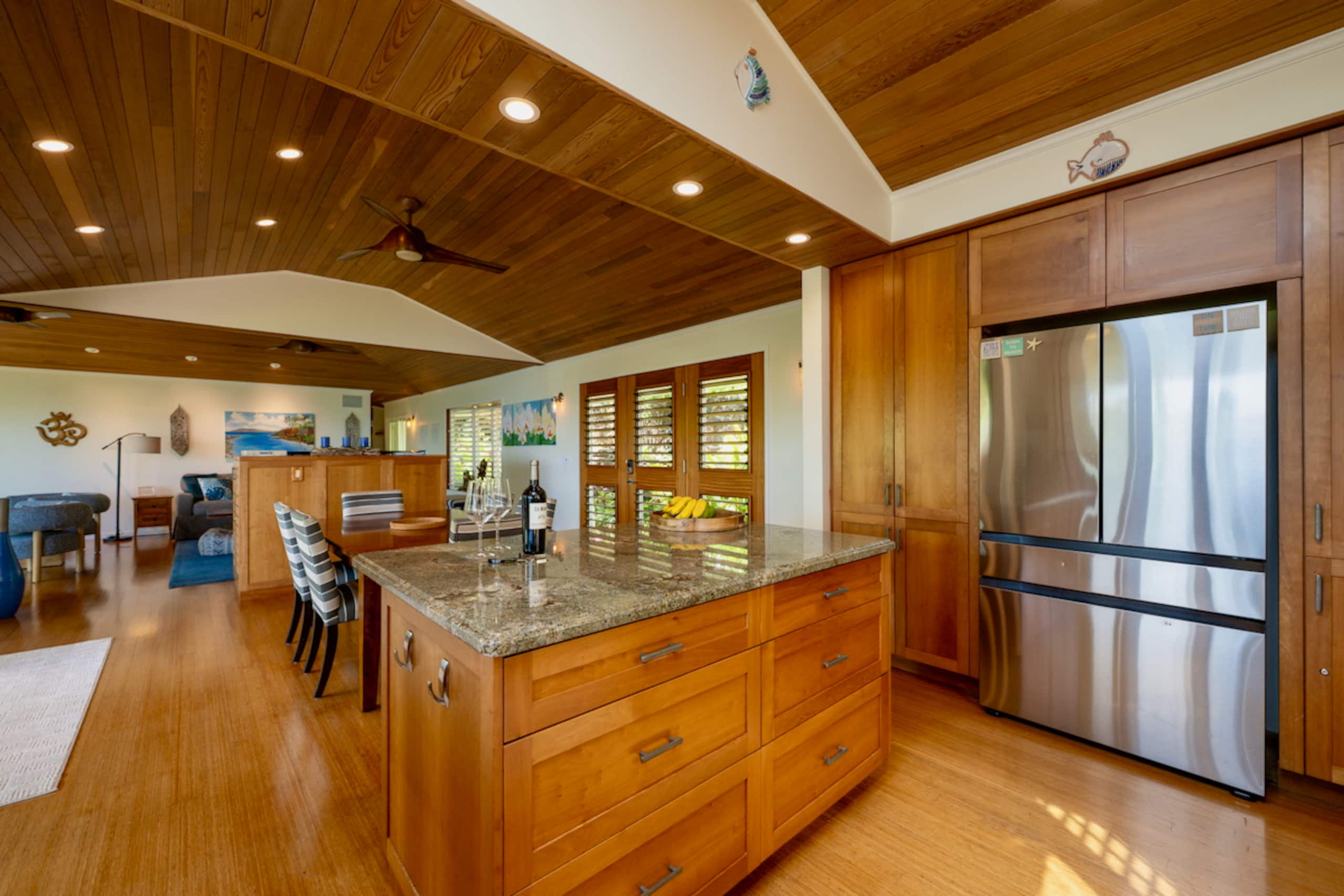 Home in Lahaina · ★4.93 · 2 bedrooms · 3 beds · 2 baths - Image 12