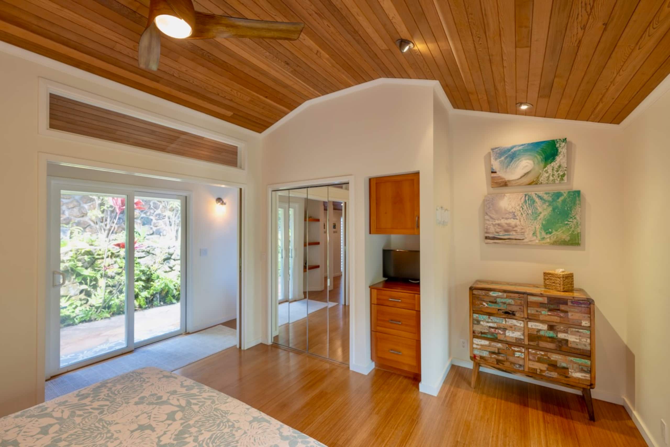 Home in Lahaina · ★4.93 · 2 bedrooms · 3 beds · 2 baths - Image 30