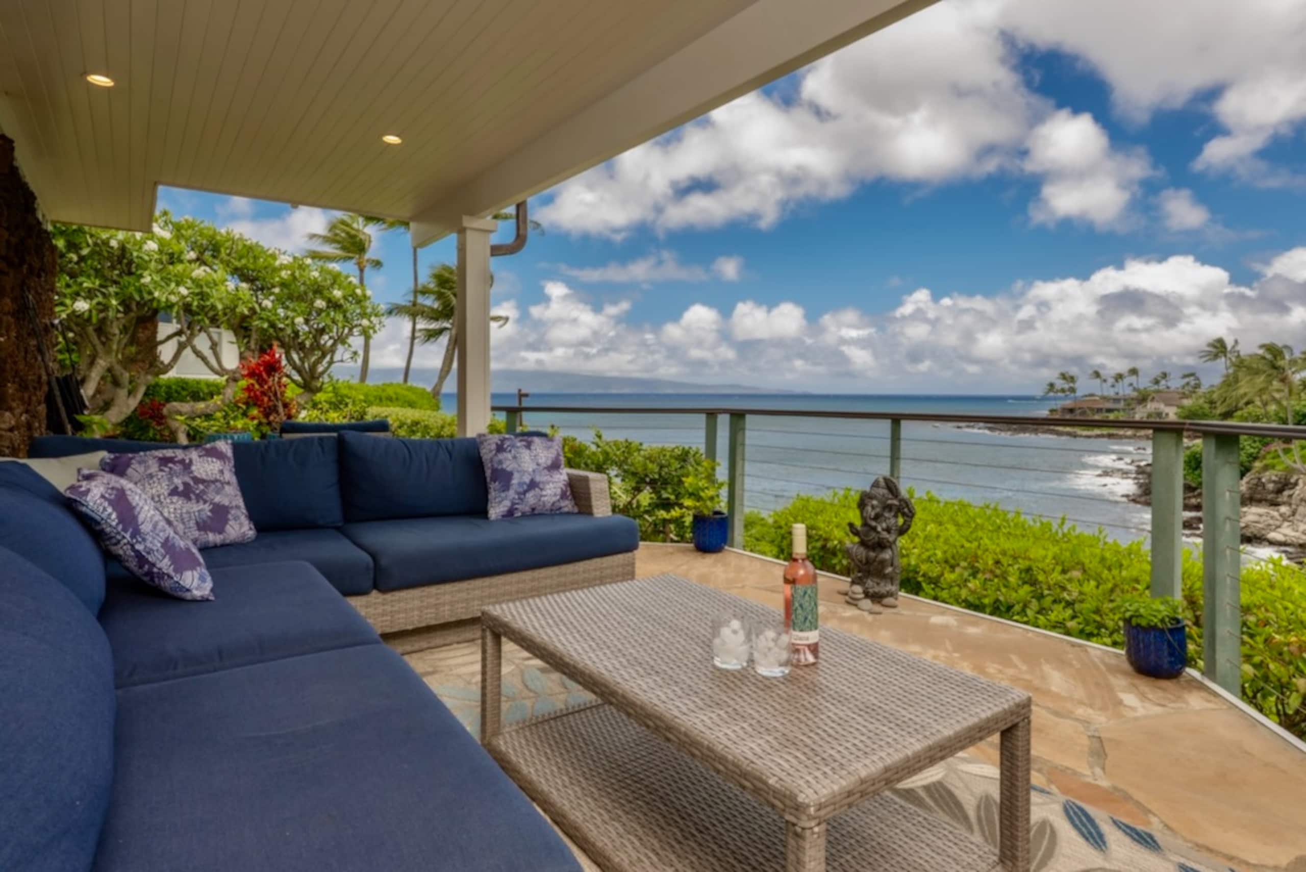 Home in Lahaina · ★4.93 · 2 bedrooms · 3 beds · 2 baths - Image 1