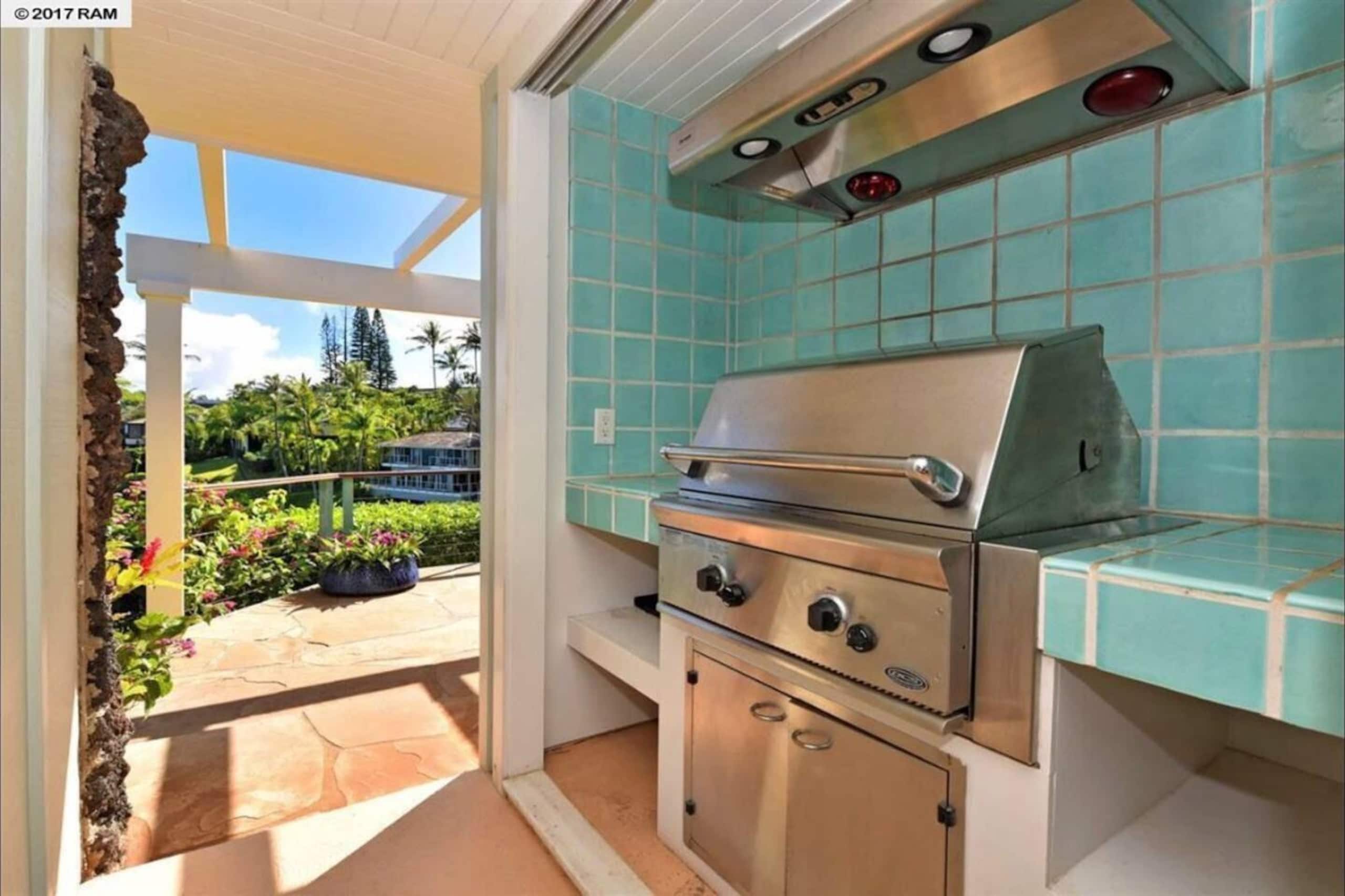 Home in Lahaina · ★4.93 · 2 bedrooms · 3 beds · 2 baths - Image 13
