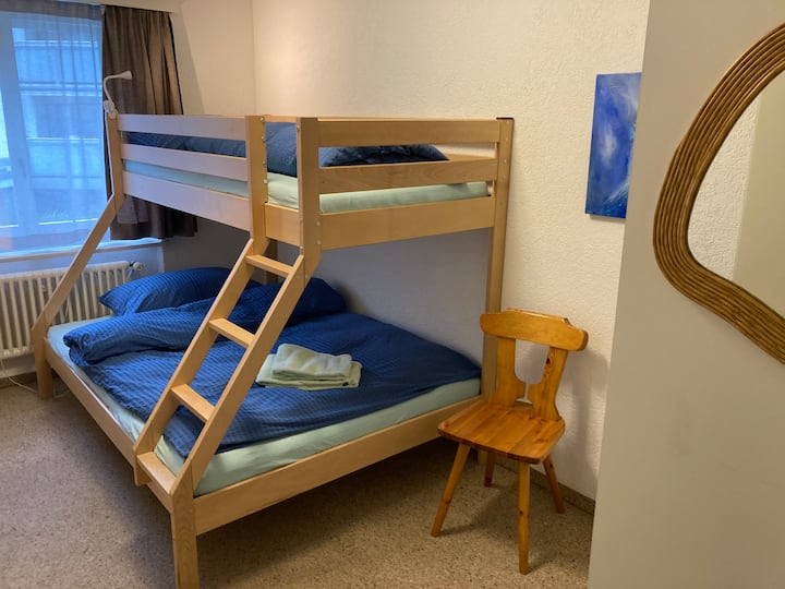 Colchón litera
arriba de 90x200 cm colchón
en la planta baja 140x200 cm