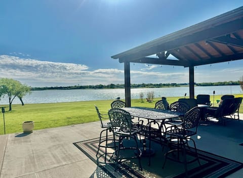 Top Airbnb: Lakefront Home near Dallas/Frisco-Tx/Universal in Little Elm