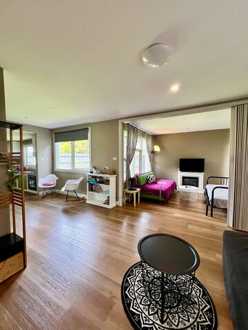 Peaceful Peninsula Cottage for 10 @ Capel Cottage