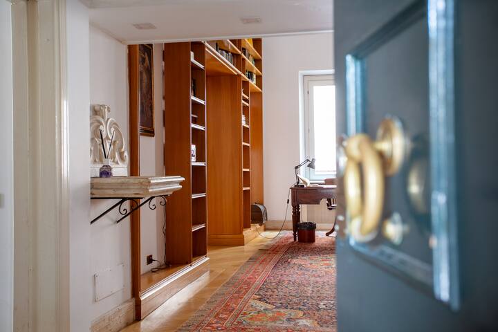 Angi’s Home:your luxury house in Rome’s heart 2025 gallery image 2