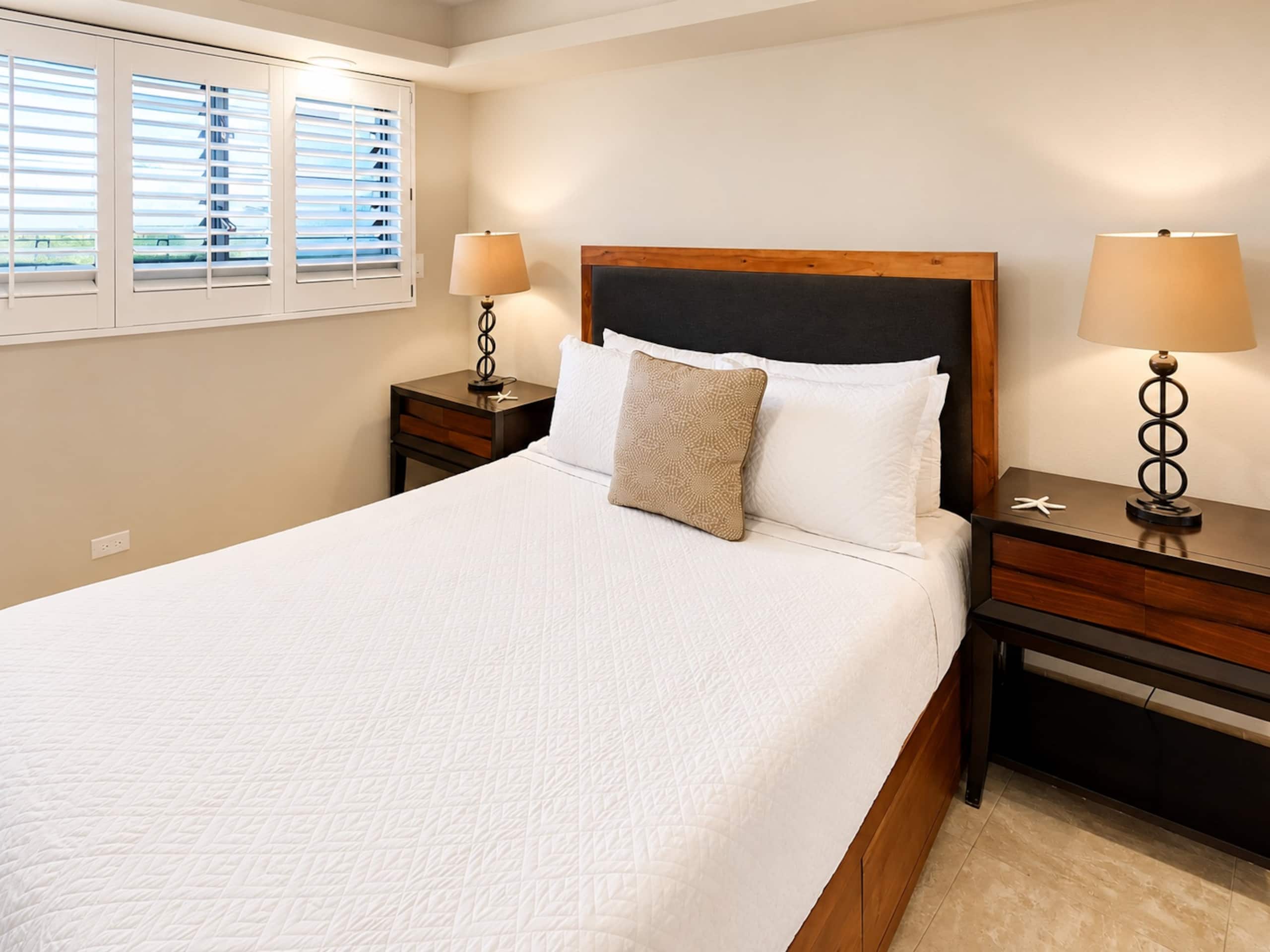 Condo in Kihei · ★4.93 · 1 bedroom · 2 beds · 1 bath - Image 17